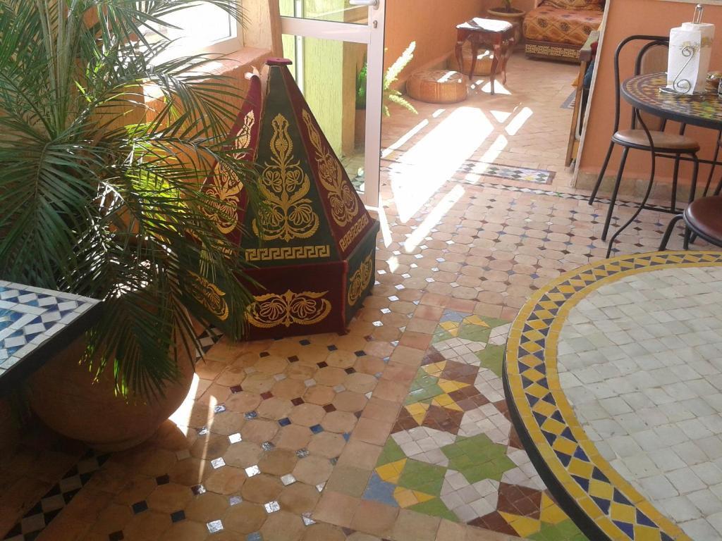 Maison Famille Tazi Фес Екстериор снимка